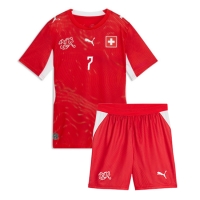 Camiseta Suiza Breel Embolo #7 Primera Equipación Replica Mundial 2026 para niños mangas cortas (+ Pantalones cortos)